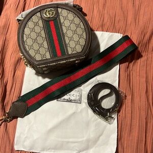 Beautiful fashion purse